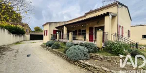 Traditional house at Saint-Julien-de-Peyrolas (30760)