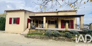 Maison traditionnelle à Saint-Julien-de-Peyrolas (30760)