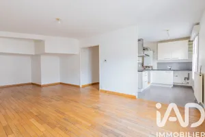 Apartment at Igny (91430)