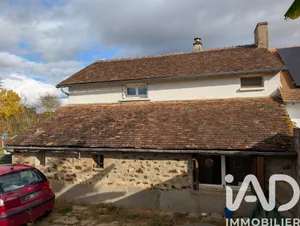 Village house at Aigné (72650)
