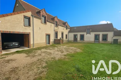 House at Sens (89100)