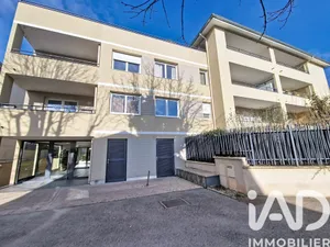 Apartment at Saint-Priest (69800)