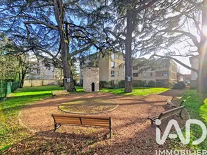 Apartment in Saint-Priest (69800)