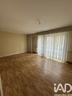 Apartment at Cholet (49300)