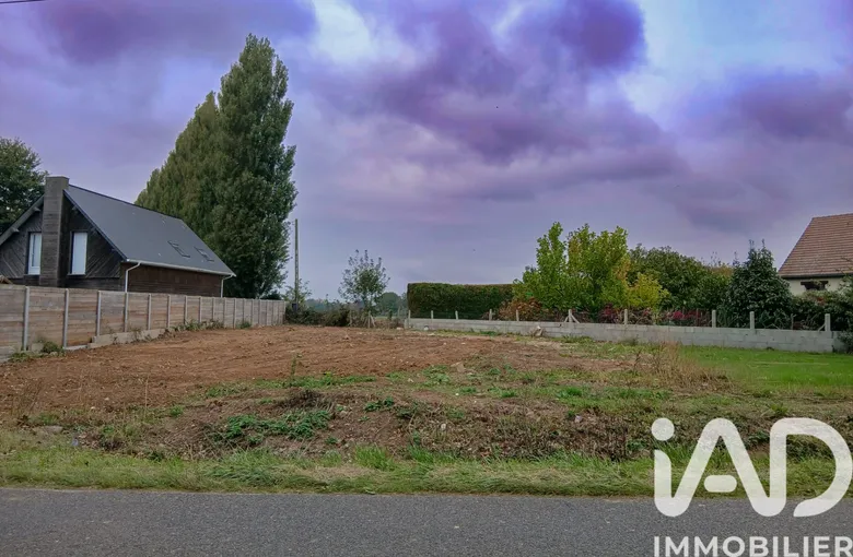 Terrain à bâtir à Hauville (27350) · 43 000 €