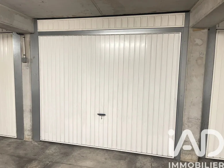 Parking 16 m² · à La Seyne-sur-Mer · 16 m² · 33 000 €