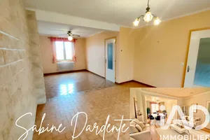 House at Molay (39500)