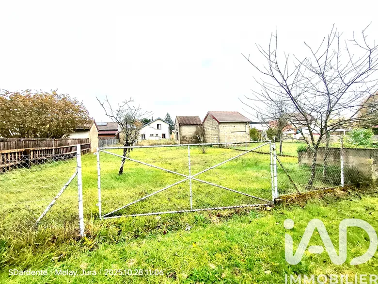 Maison 5 pièces 97 m² · à Molay · 97 m² · 139 000 €
