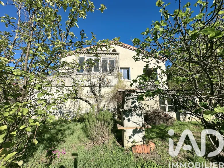 Maison 5 pièces 90 m² · à Saint-Étienne-de-Fontbellon · 90 m² · 195 000 €