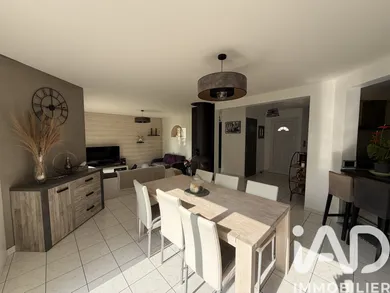 Maison à Saint-Jean-la-Poterie (56350)