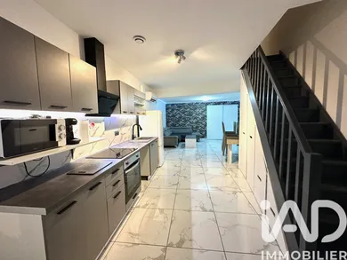 Townhouse in Pont-Saint-Esprit (30130)