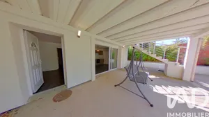 Maison traditionnelle à Villeneuve-le-Roi (94290)