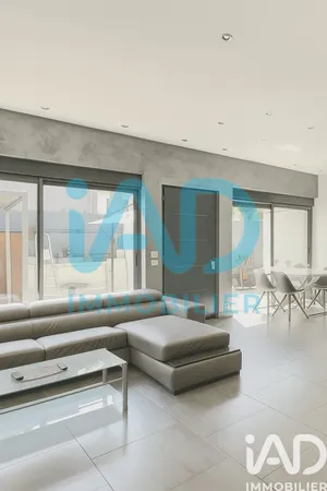 House in Aubervilliers (93300)