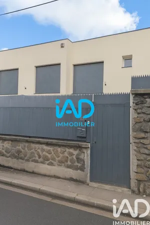 House at Aubervilliers (93300)