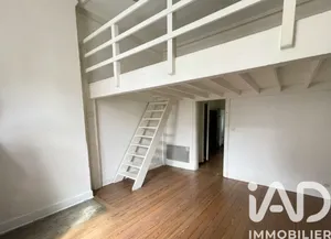 Apartment in Bordeaux (33800)