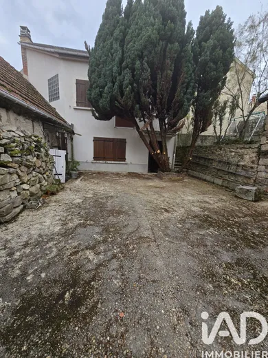 Village house in Vincelles (51700)