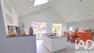 Detached house at Villeneuve-le-Roi (94290)