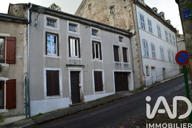 Building in Bourbonne-les-Bains (52400)