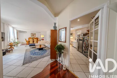 Apartment in Antibes (06160)