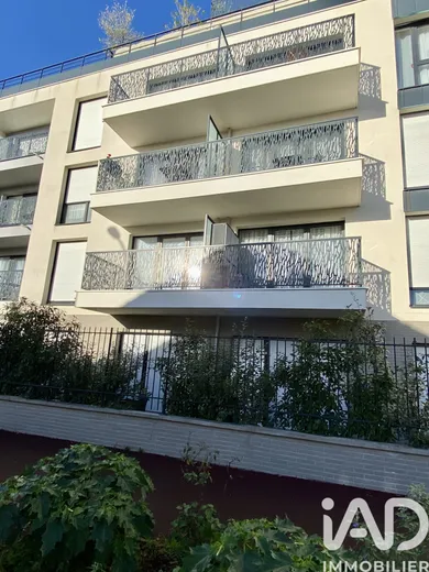 Apartment in Bondy (93140)