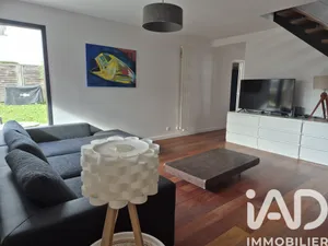 Architectural house in Saint-Nazaire (44600)