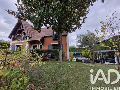 Traditional house in Mandres-les-Roses (94520)