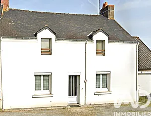 House at Saint-Molf (44350)