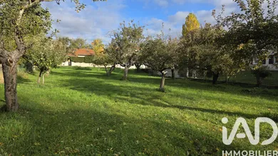 Terrain à bâtir à Riom (63200)