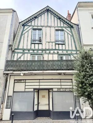 Immeuble à Château-Gontier (53200)