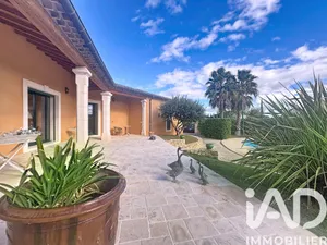 Traditional house at Nizas (34320)