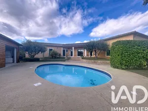 Traditional house in Nizas (34320)