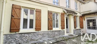 Apartment in Écouen (95440)