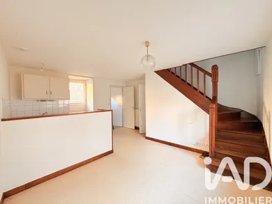 Maison de ville à Mauriac (15200)