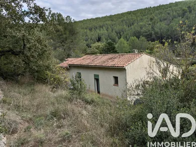 Maison à SAINT-ZACHARIE (83640)