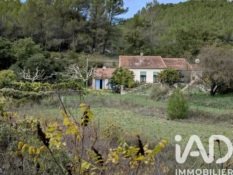 Maison 5 pièces 130 m² · à Saint-Zacharie · 130 m² · 829 000 €