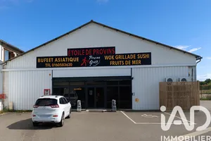 Building at Provins (77160)