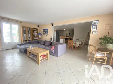 House in Nandy (77176)