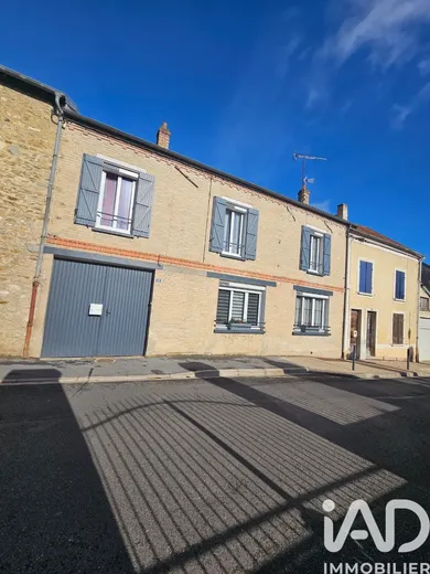 Maison à Mont-Saint-Père (02400)