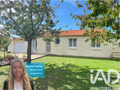 House at Corsept (44560)