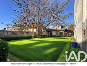 Traditional house at Trappes (78190)