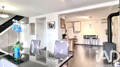 House at Lancrans (01200)