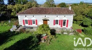 Maison de campagne à Deviat (16190)