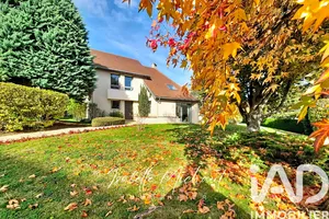 House at Louveciennes (78430)