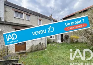 Traditional house at Aubergenville (78410)