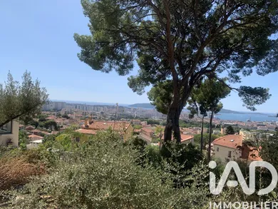 Building plot in Toulon (83200)