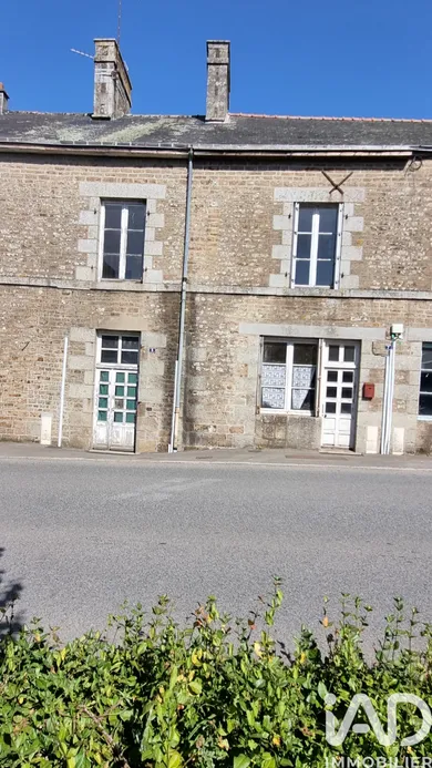 Maison de village à Saint-Berthevin-la-Tannière (53220)