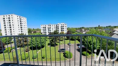 Apartment at Troyes (10000)