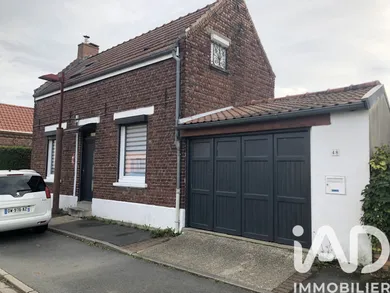 Traditional house at Courcelles-lès-Lens (62970)