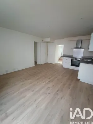 Apartment at Massy (91300)