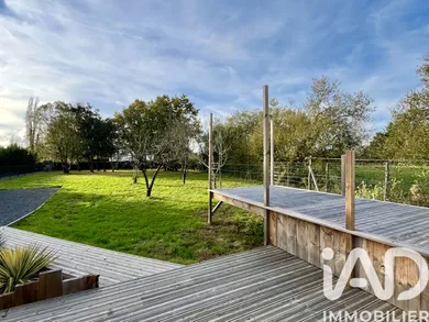 Maison à Saint-Urbain (85230)